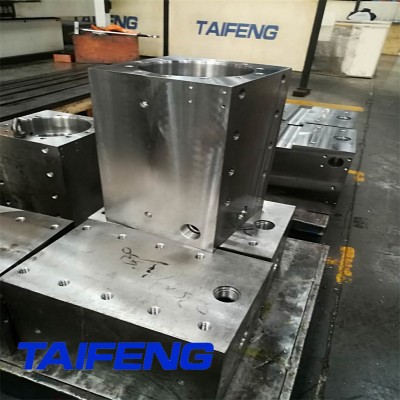 泰豐智能供應160噸電液油缸折彎機專